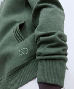 Sovereignstitch.shop9012547728 4